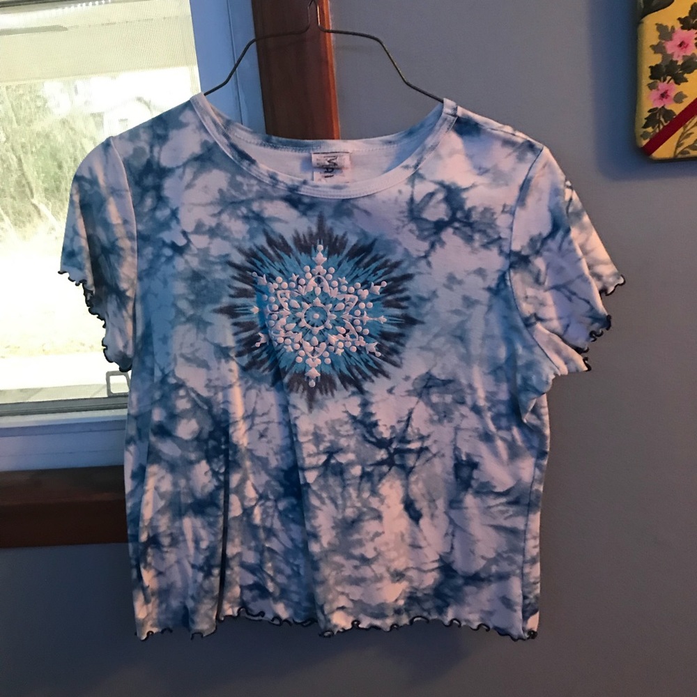 Tie dye snowflake top